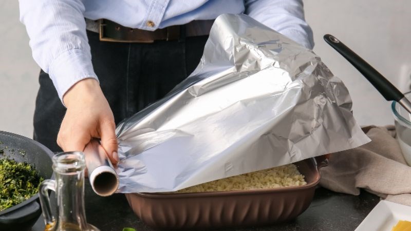 Giấy bạc đựng thực phẩm có độc không?